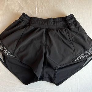 Lululemon Shorts, size 2